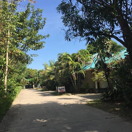 First Garden Home Resort Sisaket Buitenkant foto